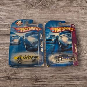 Hot Wheels Stars and Camaro Toy Cars - Yellow and Blue